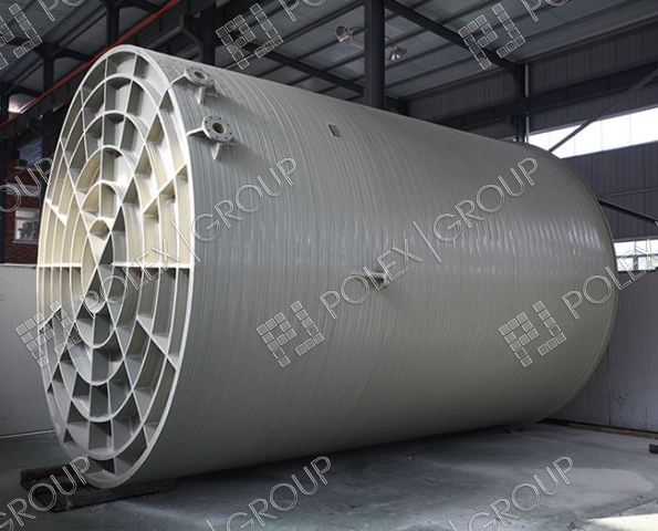 Полипропиленовая цилиндрическая емкостьт вертиклаьная